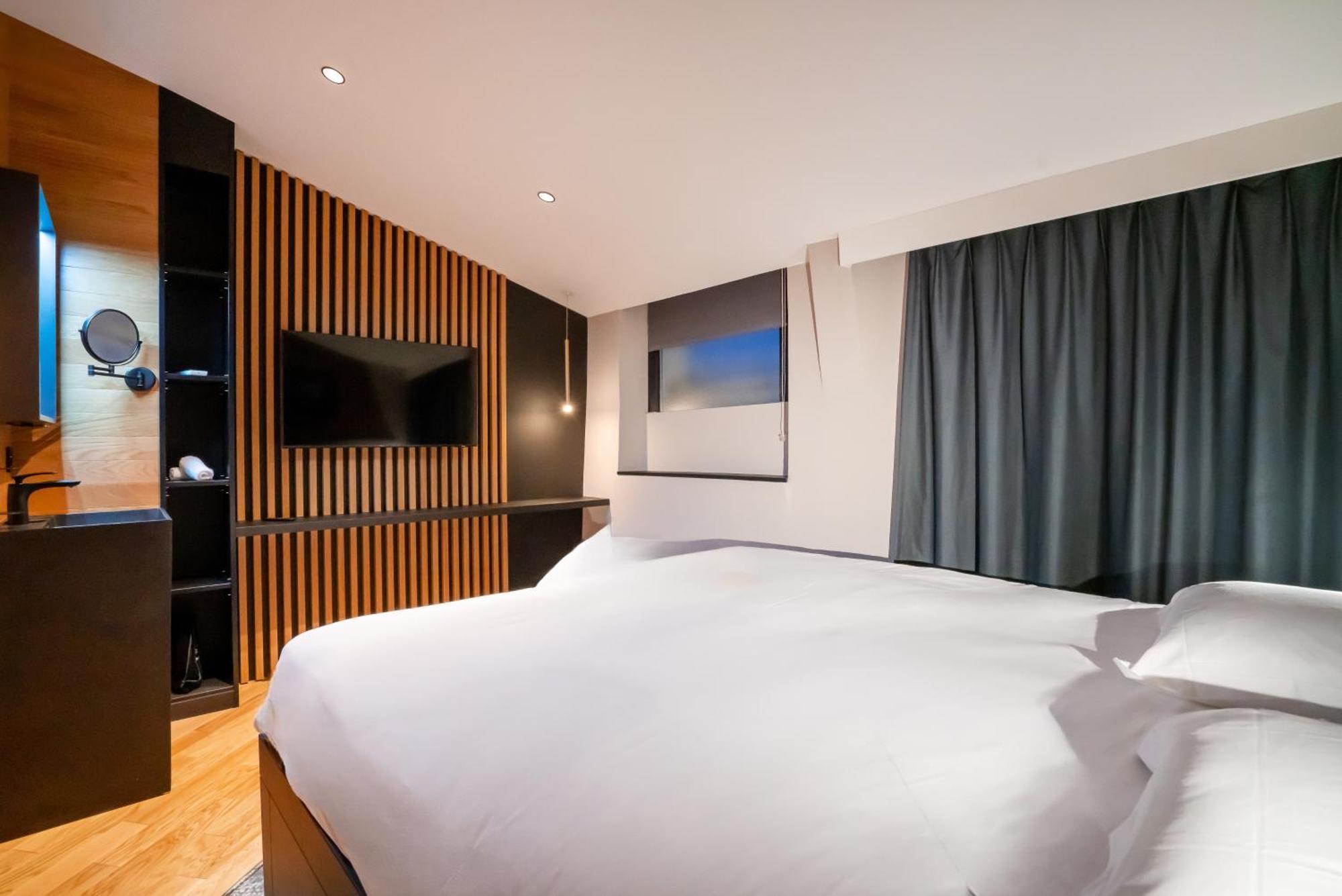 Hotel By Reboul - Boutique Hotel Кассі Екстер'єр фото